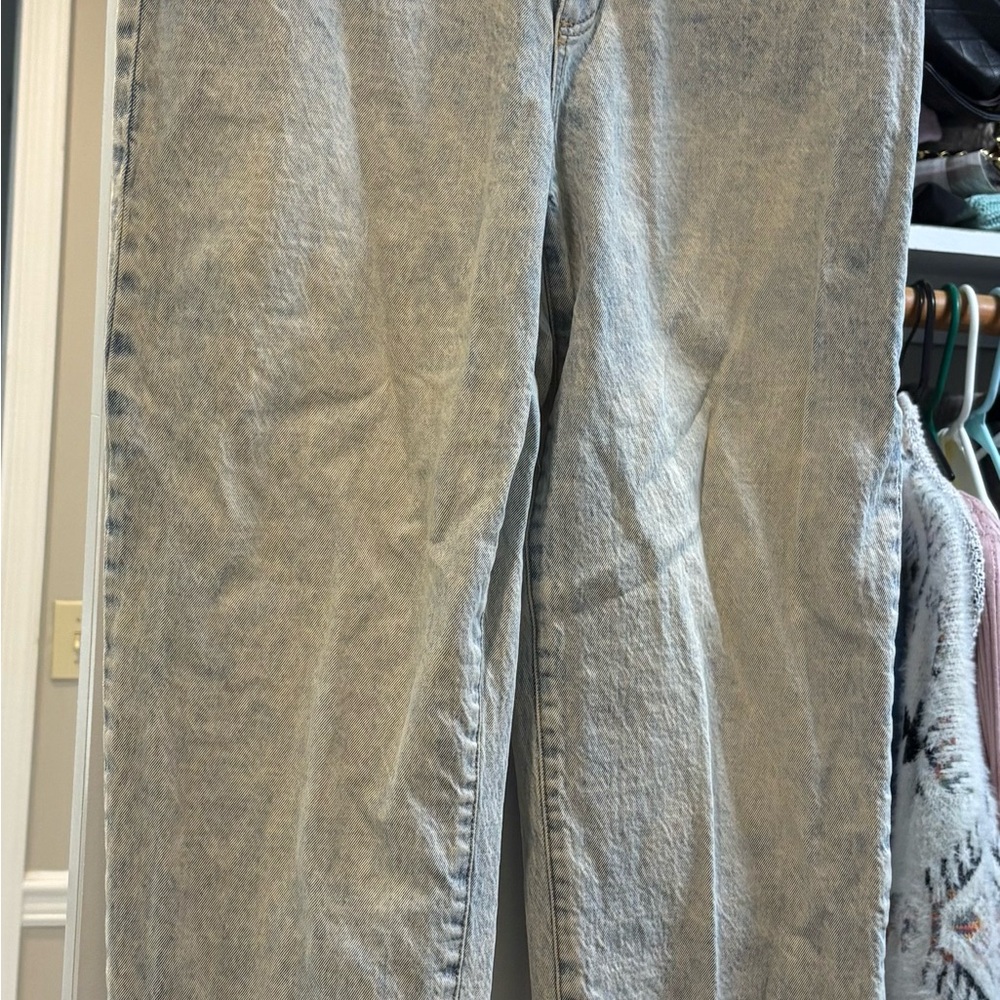 Universal Thread Light Gray Men's Relaxed Jeans